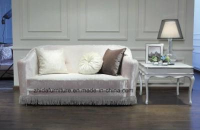 White Elegant Fabric Sofa of Loveseat