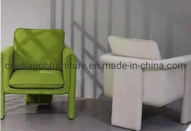 2021 New Design Wooden Frame Fabric Leisure Chair with Arm