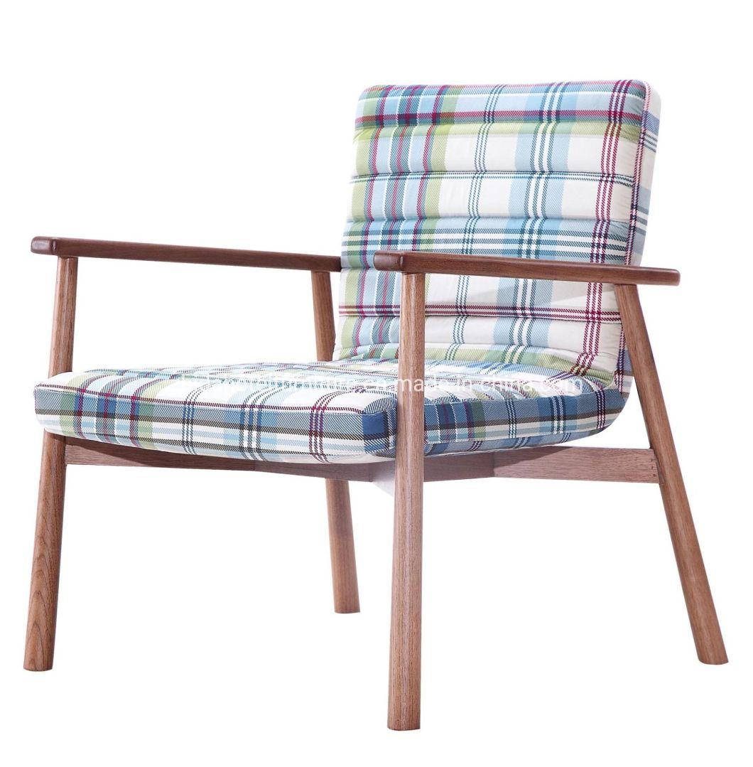 Leisure Style Wooden Living Room Furniture Solid Wood Frame Hotel Chair