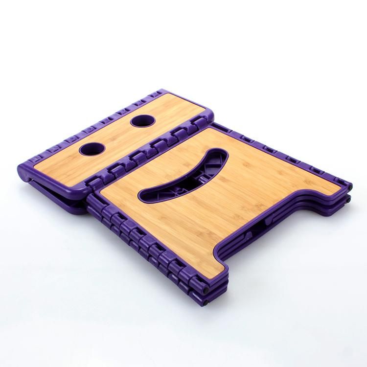 Bamboo-Paneled Smiling Face Plastic Folding Stool