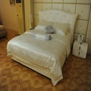 Cheaper Bedroom Furniture Full PU Bed/Hotel Bed (W-06007)