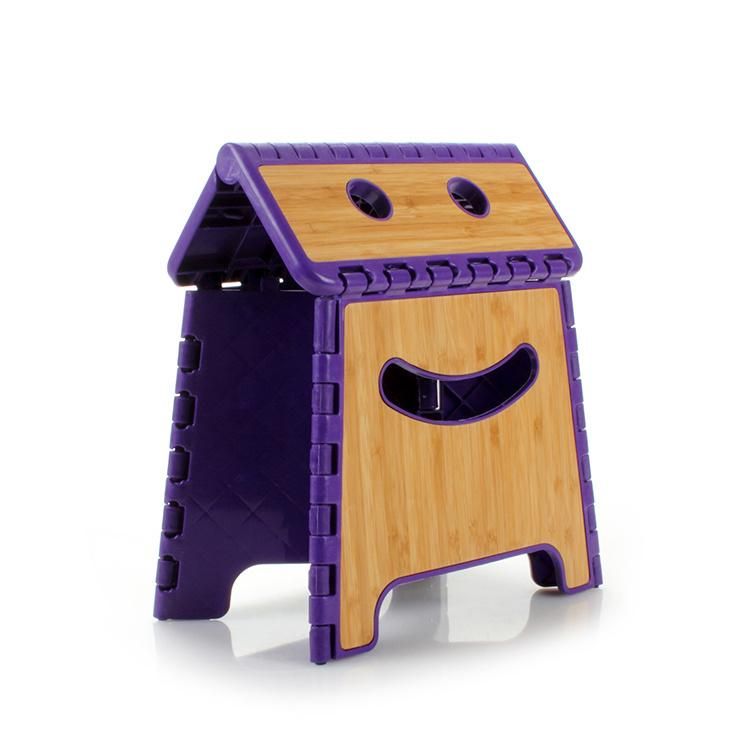 Bamboo-Paneled Smiling Face Plastic Folding Stool