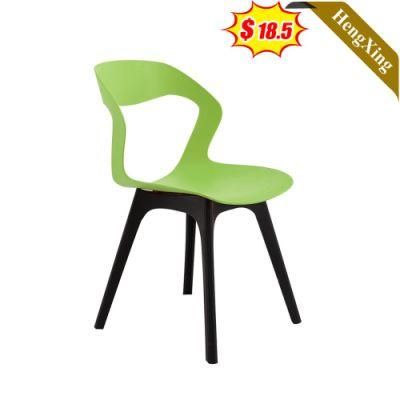 China Factory Cheap Modern Living Room Indoor Leisure PP Relax Dining Plastic Chair