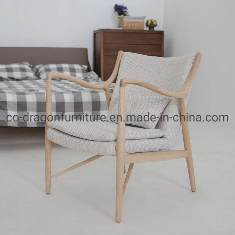 Fashion Solid Wood Fabric Leisure Chair for Modern Wooden Furniture
