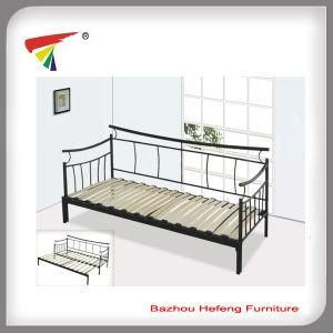 High Quality Metal Furniture Day Bed Sofa Bed Frame (DB001)