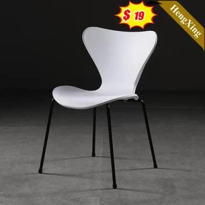 Cheap Price Wholesale Simple Design Armless Cafe Leisure Plastic Dining Chair